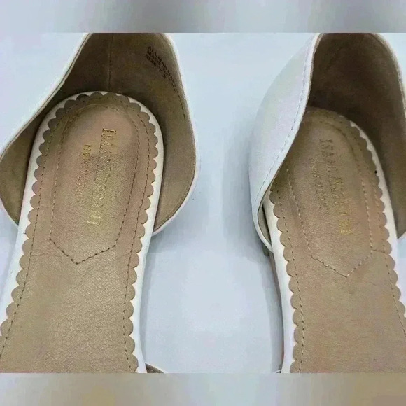 Isaac Mizrahi Pointed Toe White Perforated Flats, Size 7.5 - Picture 8 of 10